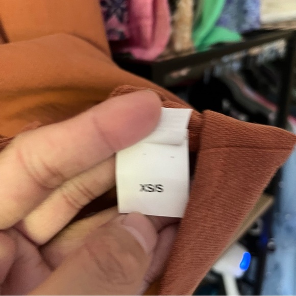 NWOT Hackwith Design House Rust Blouse - Picture 8 of 8